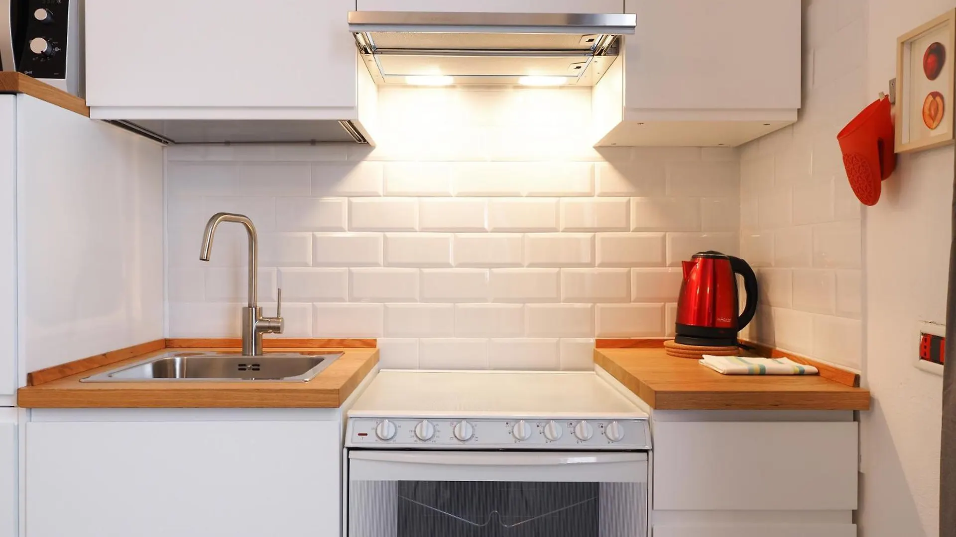 Apartamento PrimoPiano - Acerenza Flat Milán 0*,  Italia