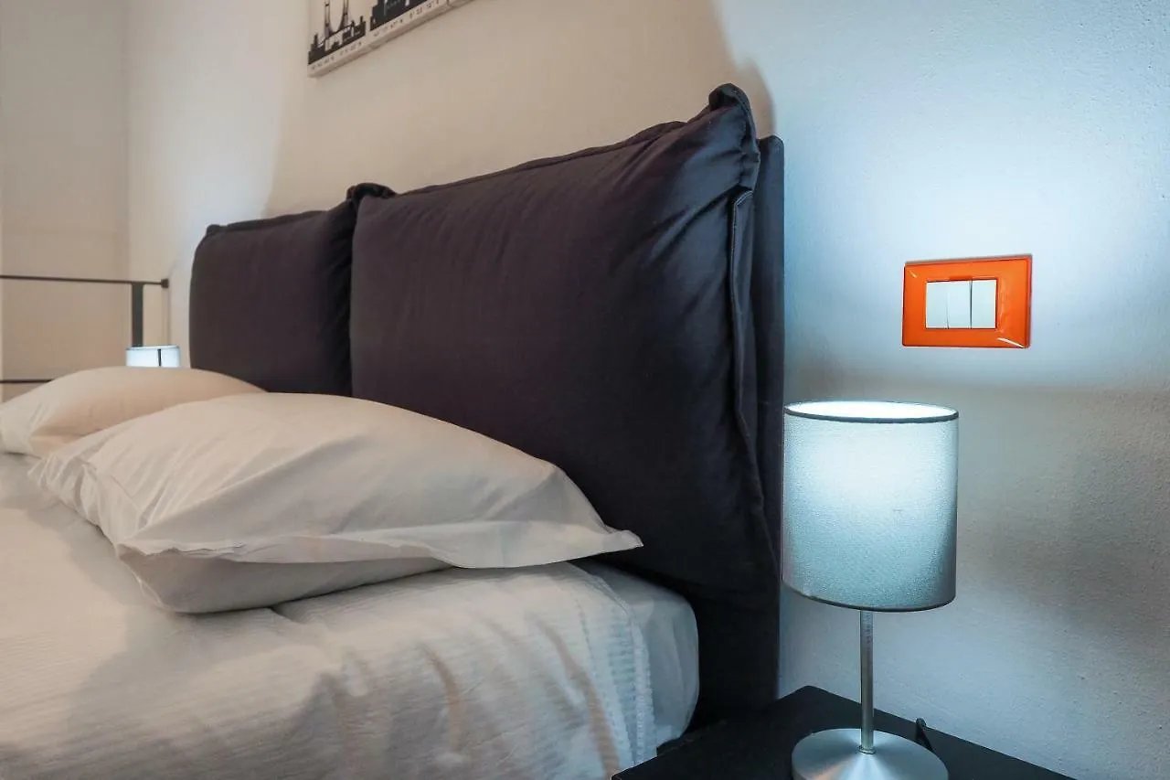 Apartamento PrimoPiano - Acerenza Flat Milán Italia
