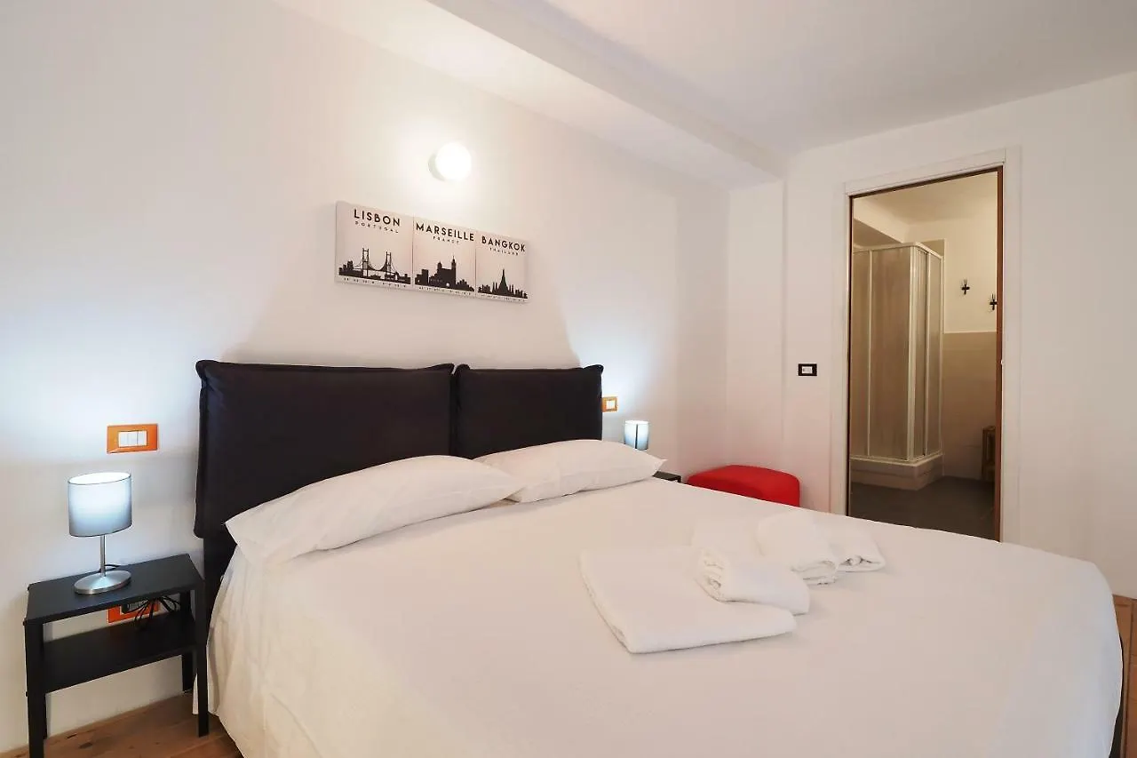 Apartament Primopiano - Acerenza Flats Mediolan