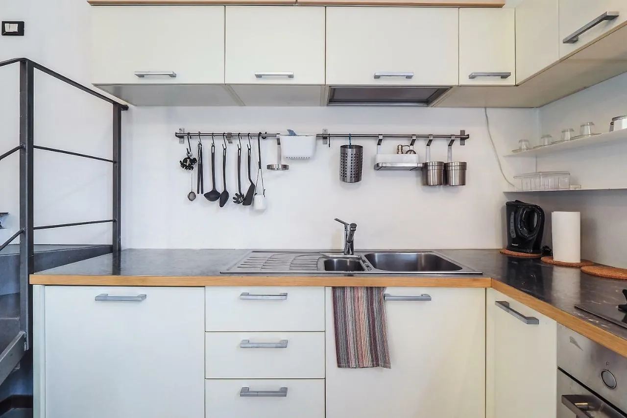 Primopiano - Acerenza Flats Apartment Milan 0*,  Italy